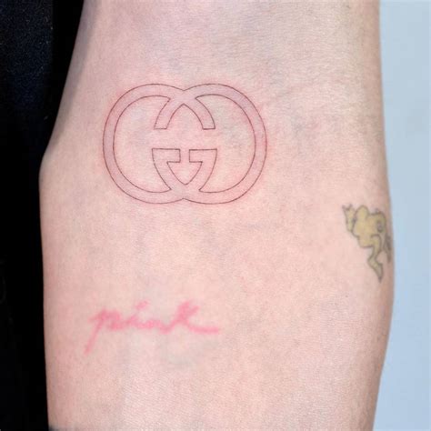 tatuajes de marca gucci